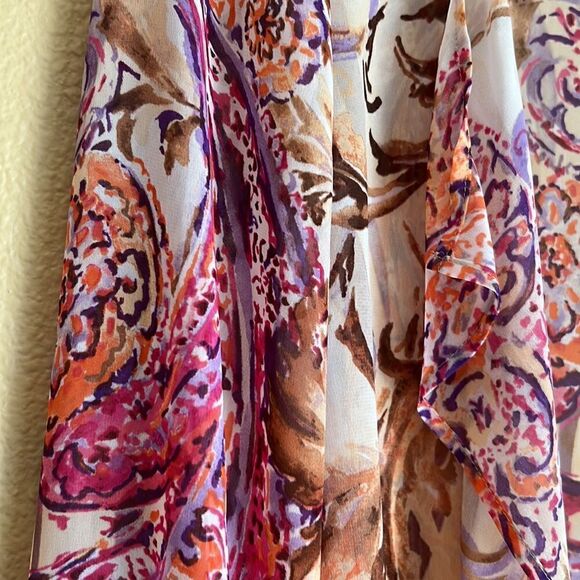 Chico’s sheer colorful open top - Picture 4 of 11